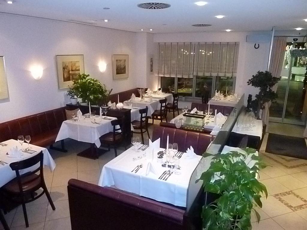 Hotel & Restaurant "Zur Rose" Юберлінген Екстер'єр фото